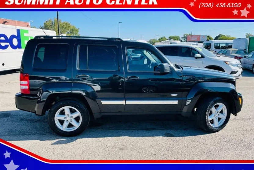 2012 Jeep Liberty Sport photo 1