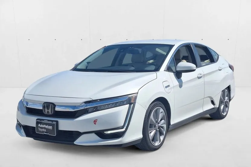 2018 Honda Clarity Plug-In Hybrid photo 1