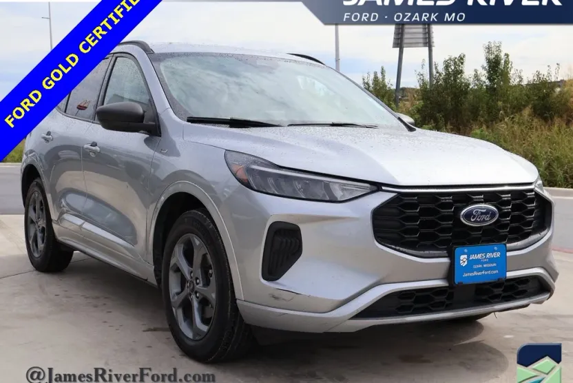 2023 Ford Escape ST-Line photo 1