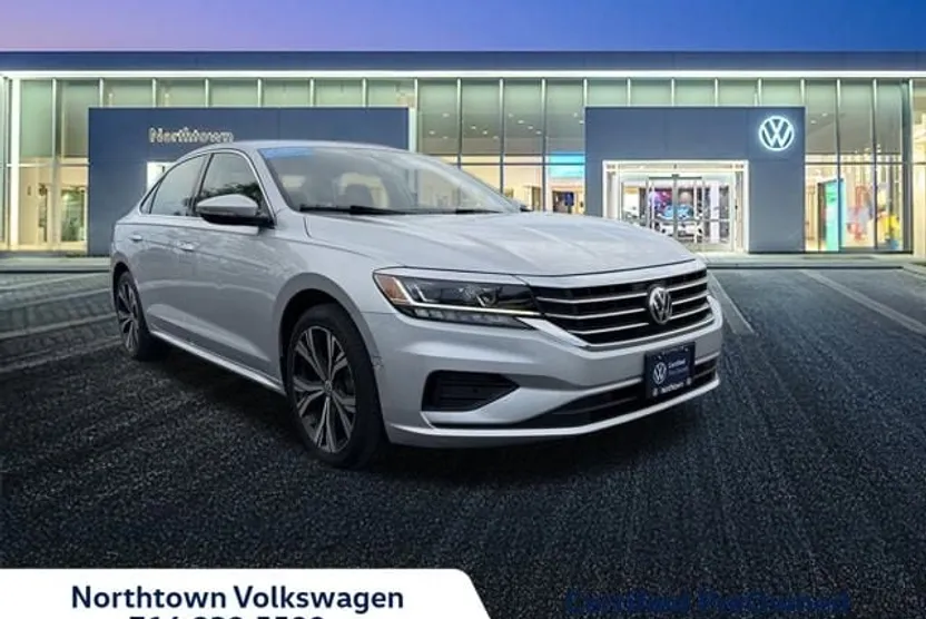 2020 Volkswagen Passat 2.0T SEL photo 1