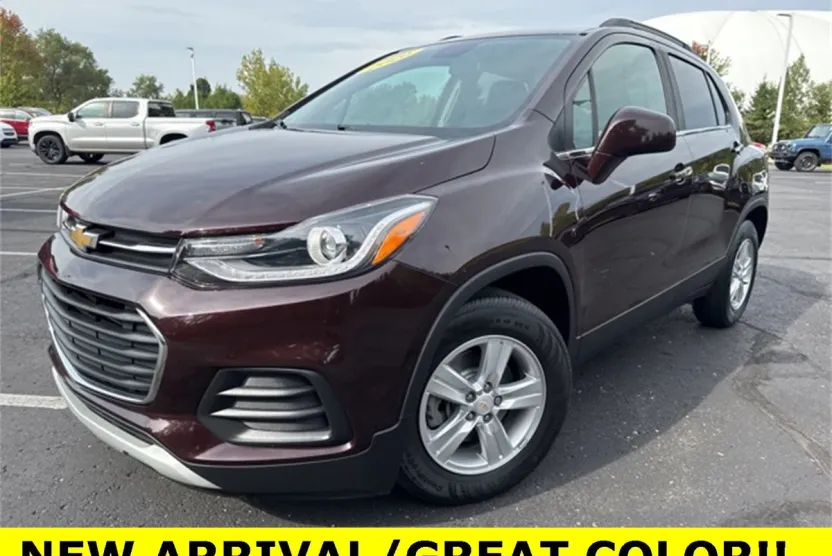 2020 Chevrolet Trax LT photo 1