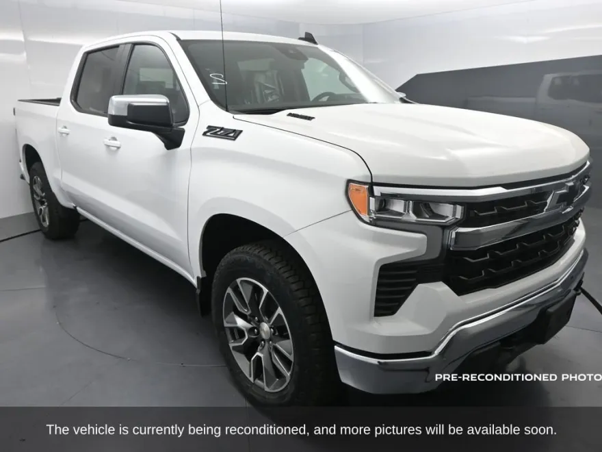 2025 Chevrolet Silverado 1500 photo 1