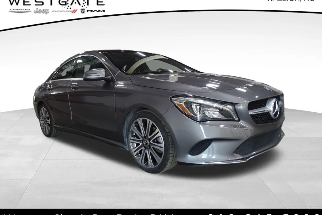 2019 Mercedes Benz CLA 250 4MATIC photo 1
