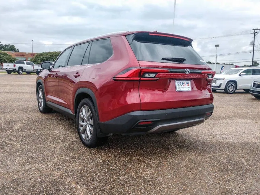 2024 Toyota Grand Highlander Limited photo 1