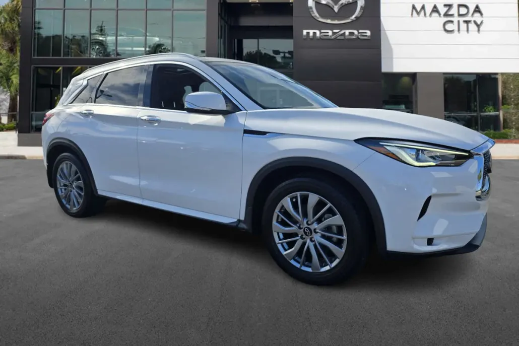 2024 Infiniti QX50 Luxe photo 1