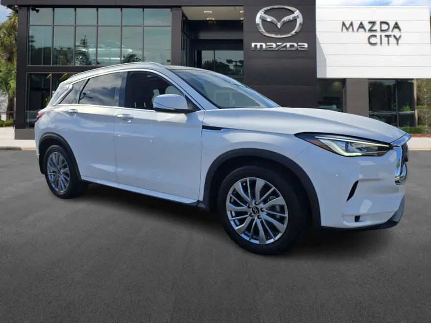 2024 Infiniti QX50 Luxe photo 1