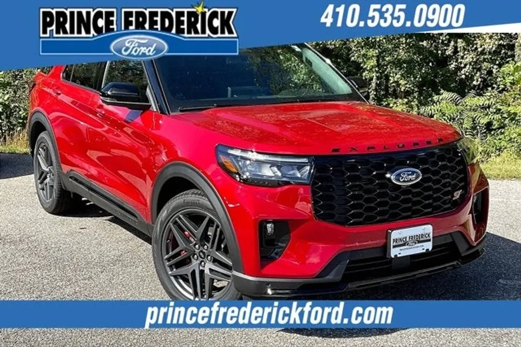2025 Ford Explorer ST photo 1