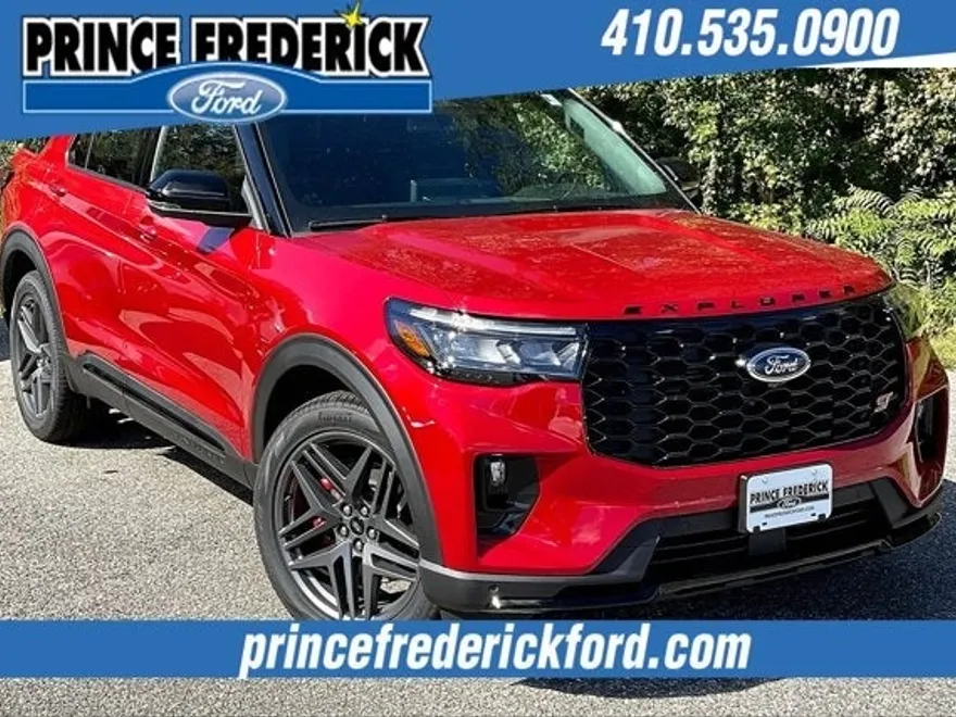 2025 Ford Explorer ST photo 1