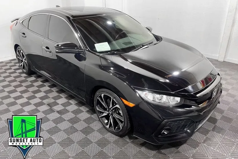 2018 Honda Civic photo 1