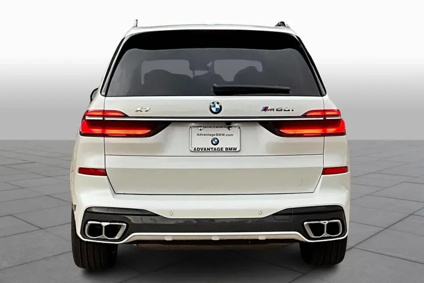 2025 Bmw X7 M60i photo 1