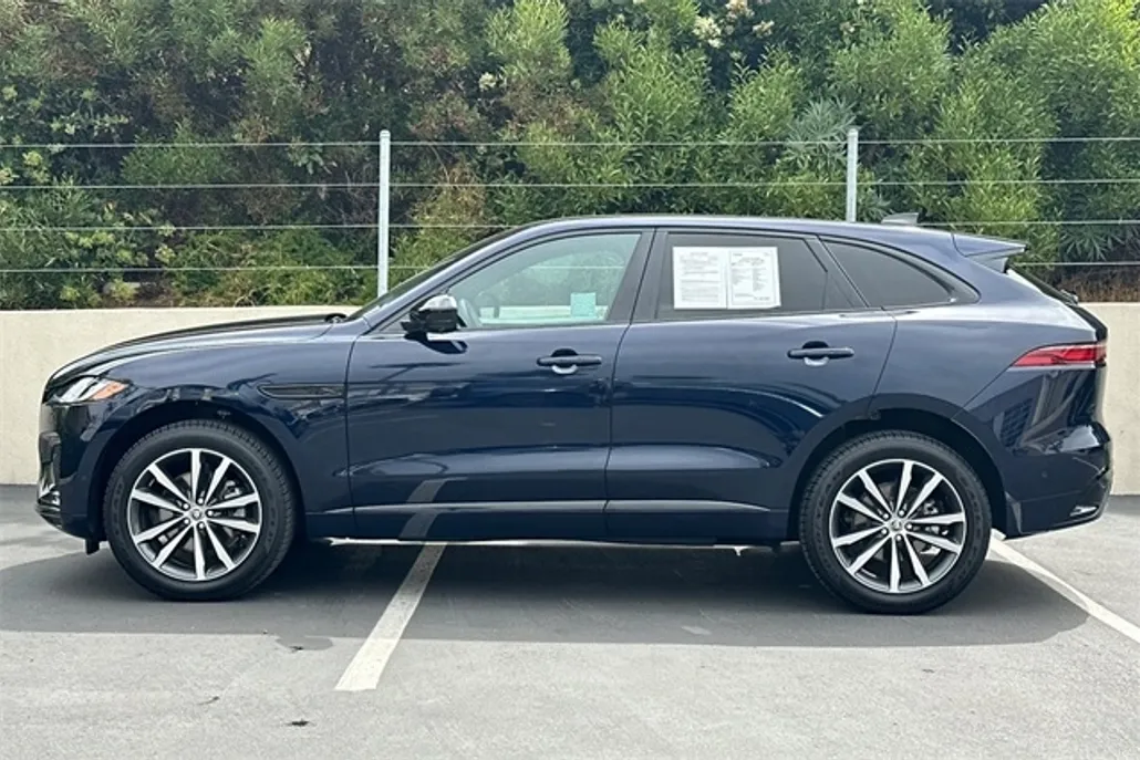 2025 Jaguar F-PACE P250 R-Dynamic S photo 1