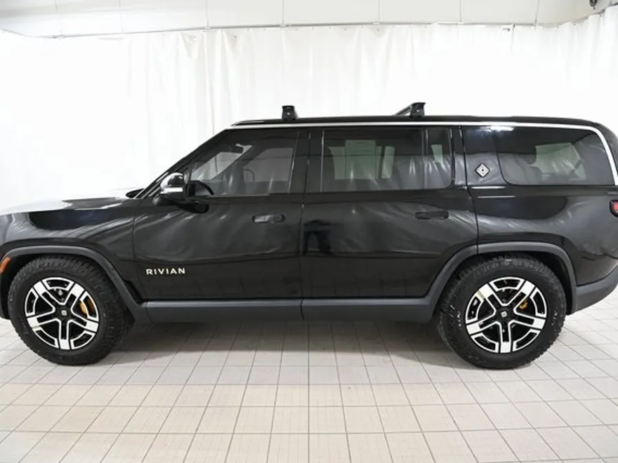 2023 Rivian R1S Adventure photo 1