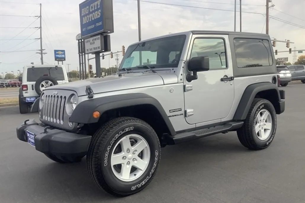 2016 Jeep Wrangler Sport photo 1