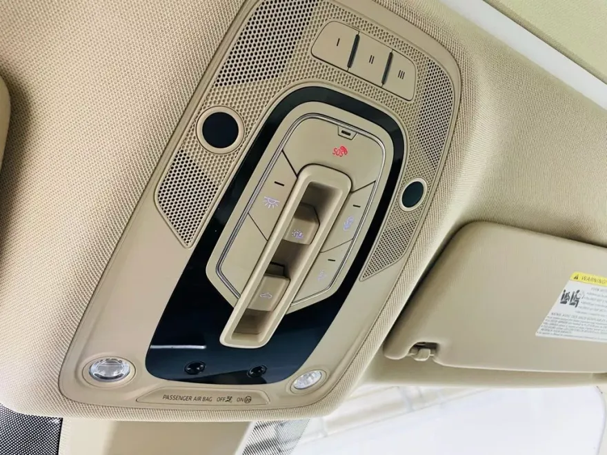 2020 Audi Q5 Premium Plus 45 TFSI S line photo 40