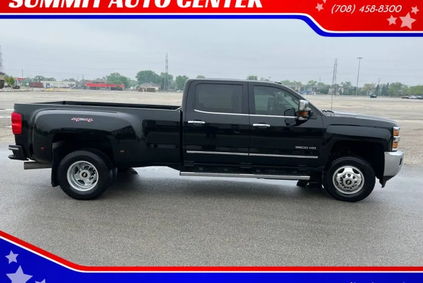 2015 Chevrolet Silverado 3500HD LTZ photo 1