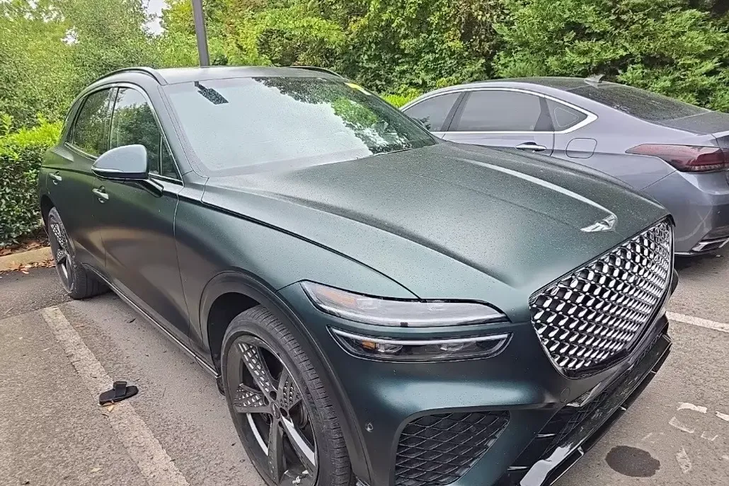 2023 Genesis GV70 2.5T Sport Prestige photo 1