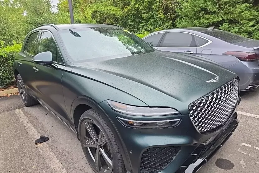 2023 Genesis GV70 2.5T Sport Prestige photo 1