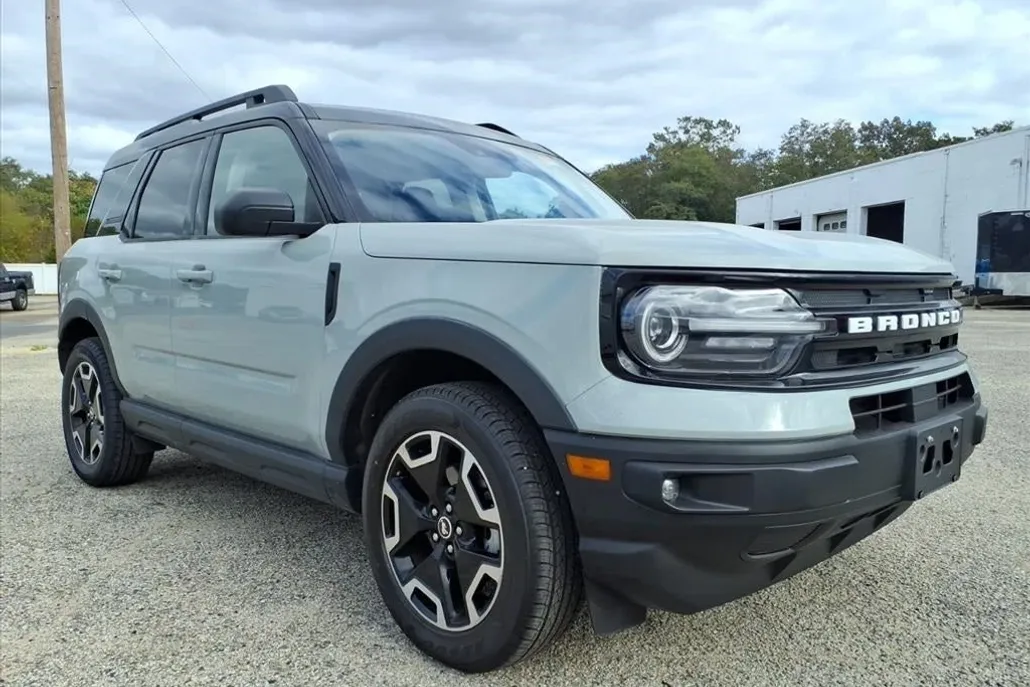 2022 Ford Bronco Sport Outer Banks photo 1