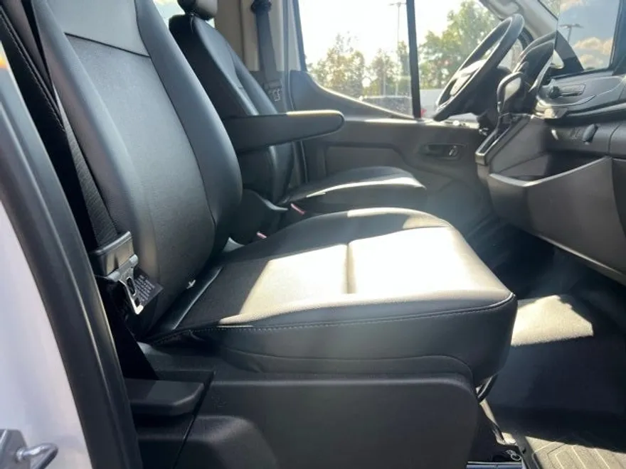 2026 Ford Transit photo 1