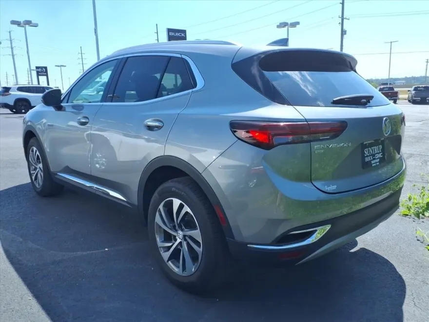 2023 Buick Envision Essence photo 1