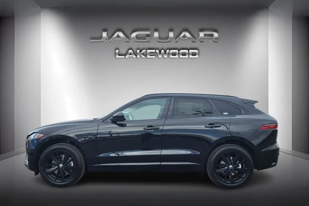 2026 Jaguar F-PACE P250 R-Dynamic S photo 1