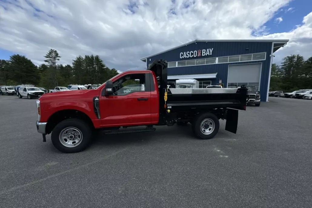 2024 Ford F-350 XL photo 1