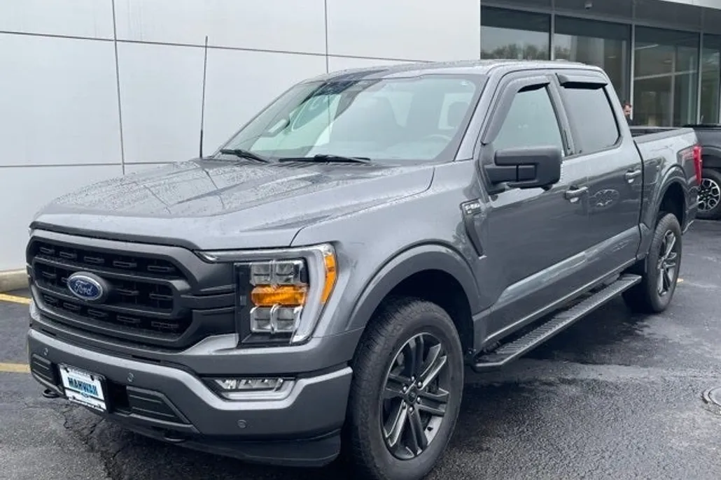 2022 Ford F-150 XLT photo 1