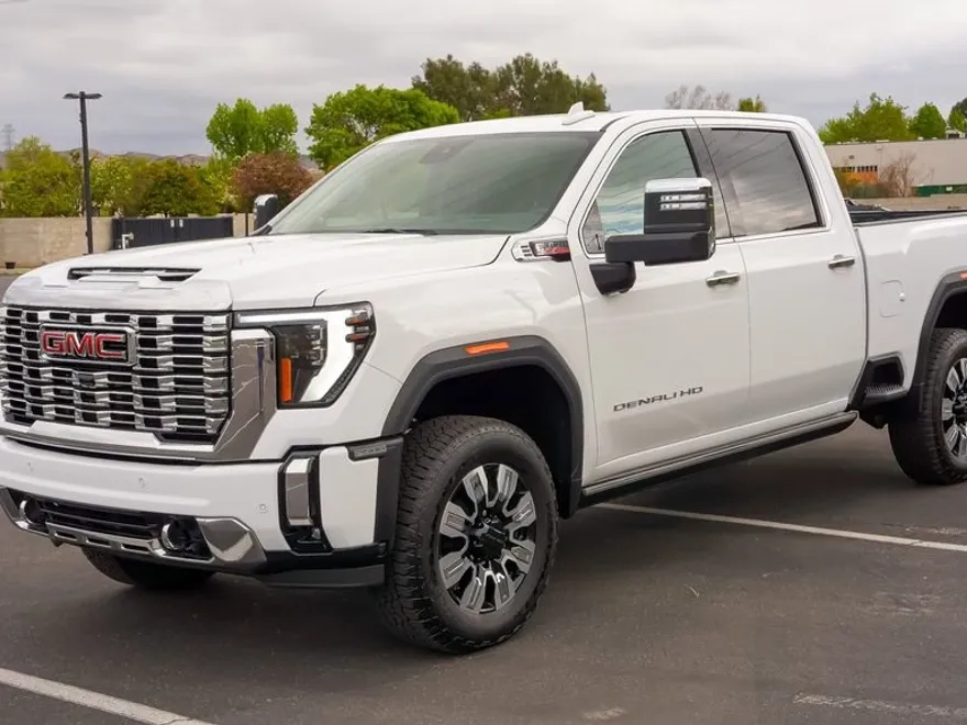 2025 Gmc Sierra 2500 HD Denali photo 1