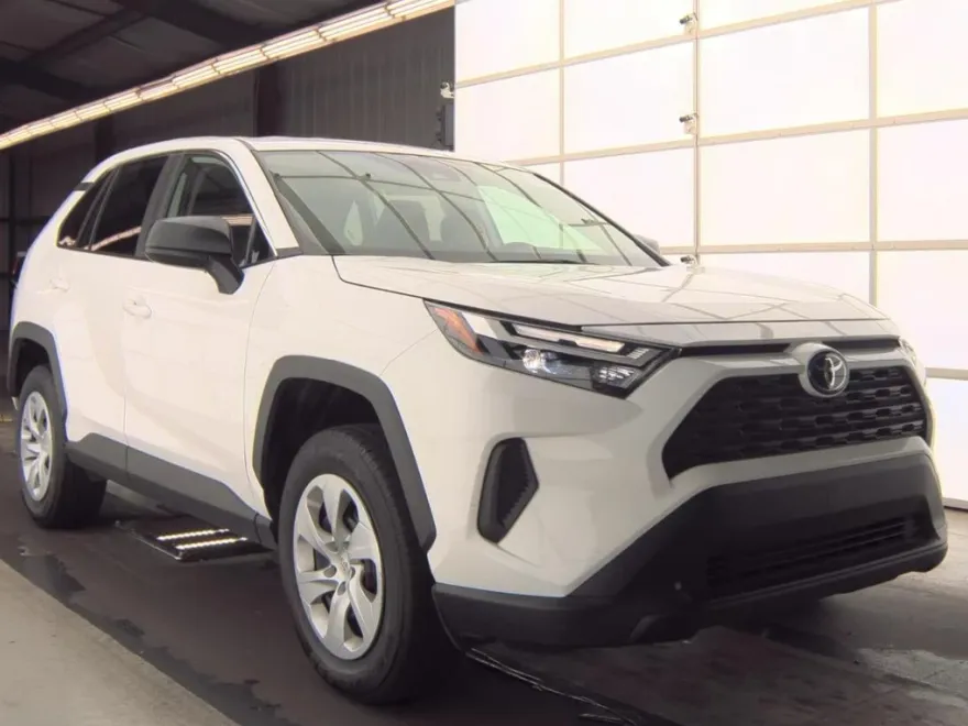 2025 Toyota RAV4 LE photo 1