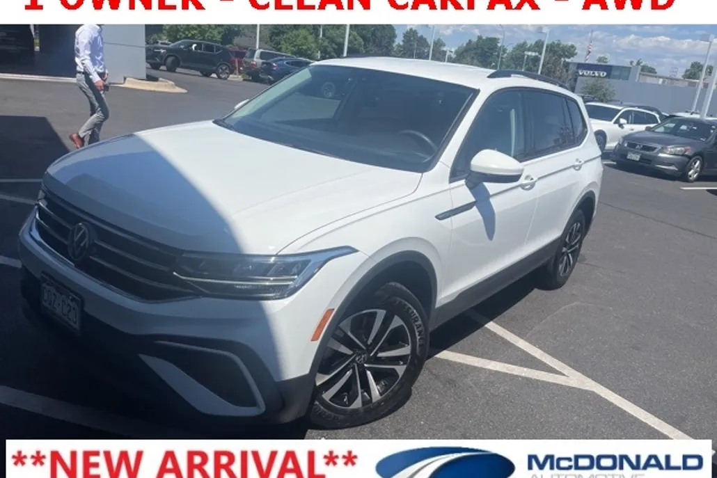 2023 Volkswagen Tiguan S photo 1