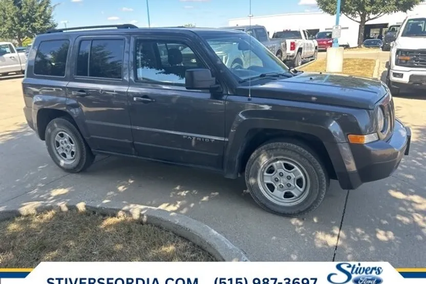 2017 Jeep Patriot Sport photo 1