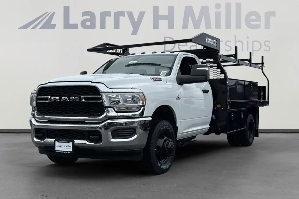 2024 Ram 3500 Tradesman photo 1