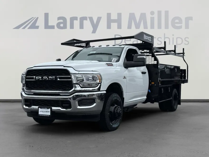 2024 Ram 3500 Tradesman photo 1