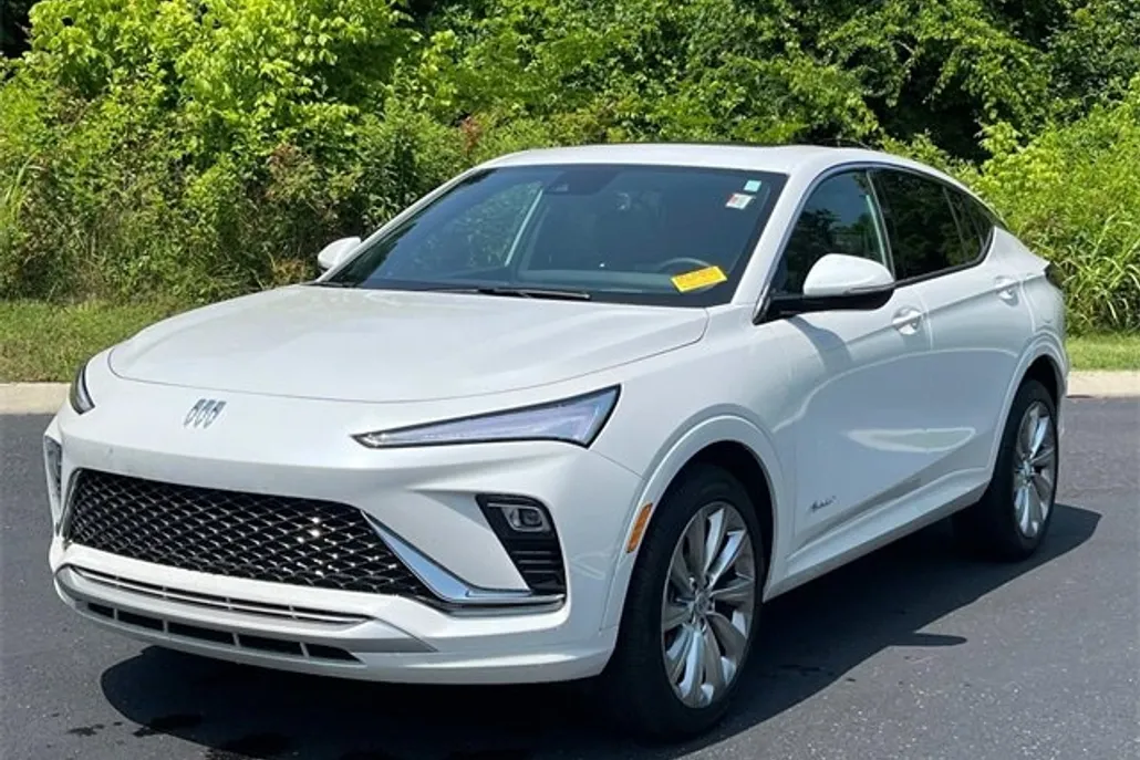2024 Buick Envista Avenir photo 1