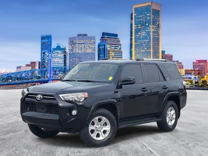 2020 Toyota 4Runner SR5 photo 1