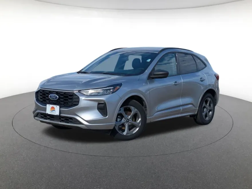 2023 Ford Escape ST-Line photo 1