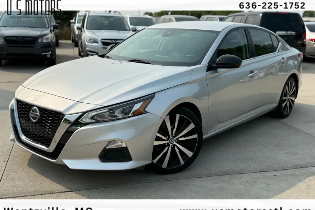 2020 Nissan Altima 2.5 SR photo 1