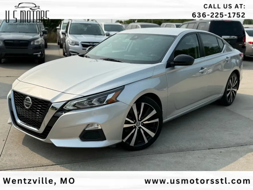 2020 Nissan Altima 2.5 SR photo 1