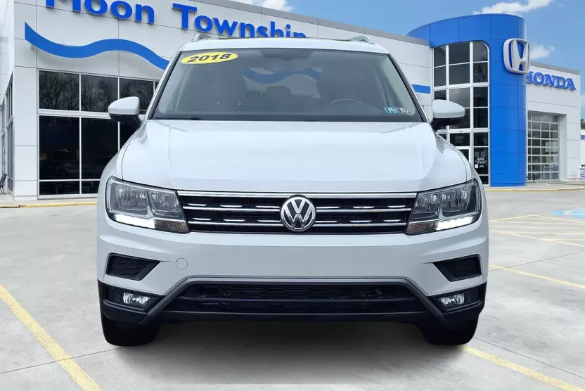 2018 Volkswagen Tiguan SEL photo 1