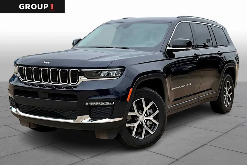 2023 Jeep Grand Cherokee Limited photo 1
