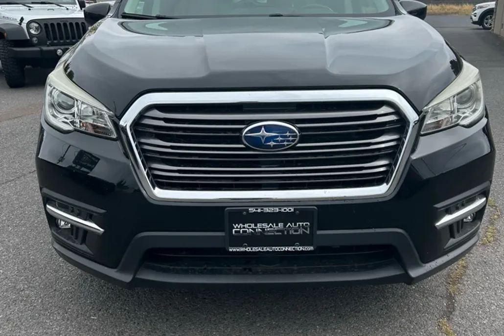 2019 Subaru Ascent Premium photo 1