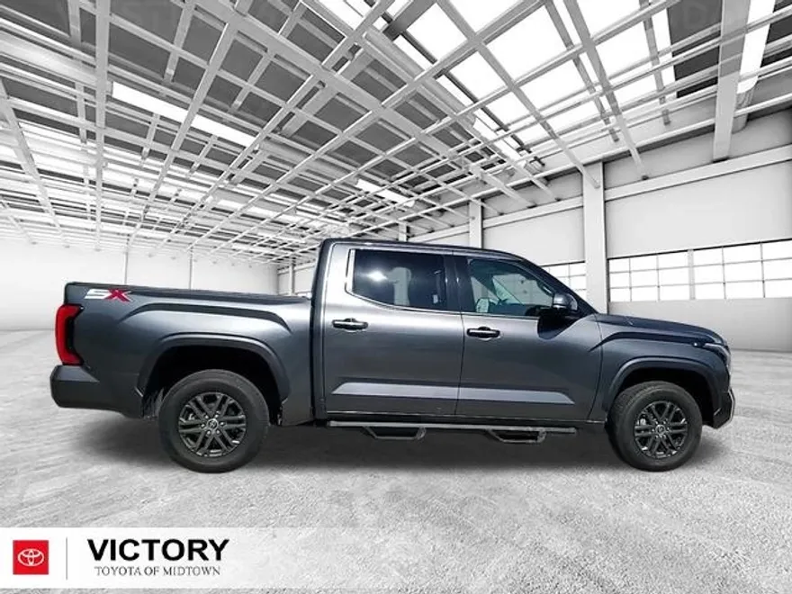 2023 Toyota Tundra SR5 CrewMax photo 1