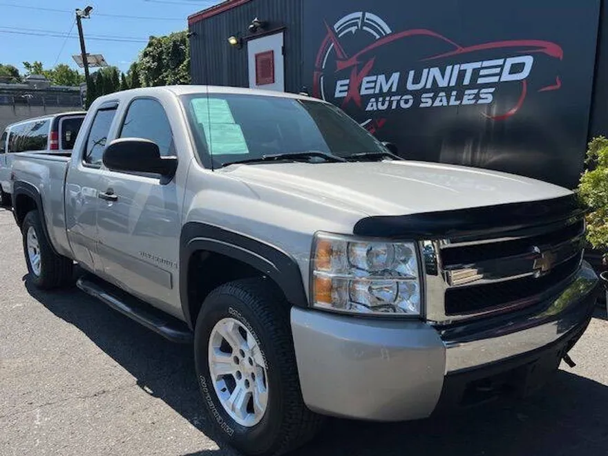 2008 Chevrolet Silverado 1500 photo 1