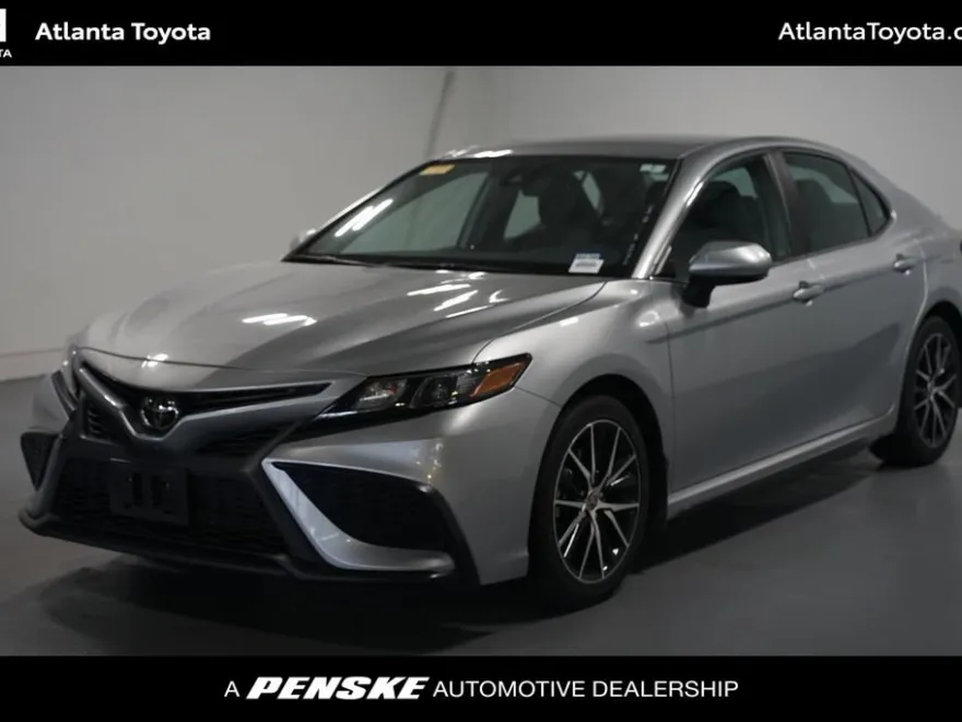 2023 Toyota Camry SE photo 1