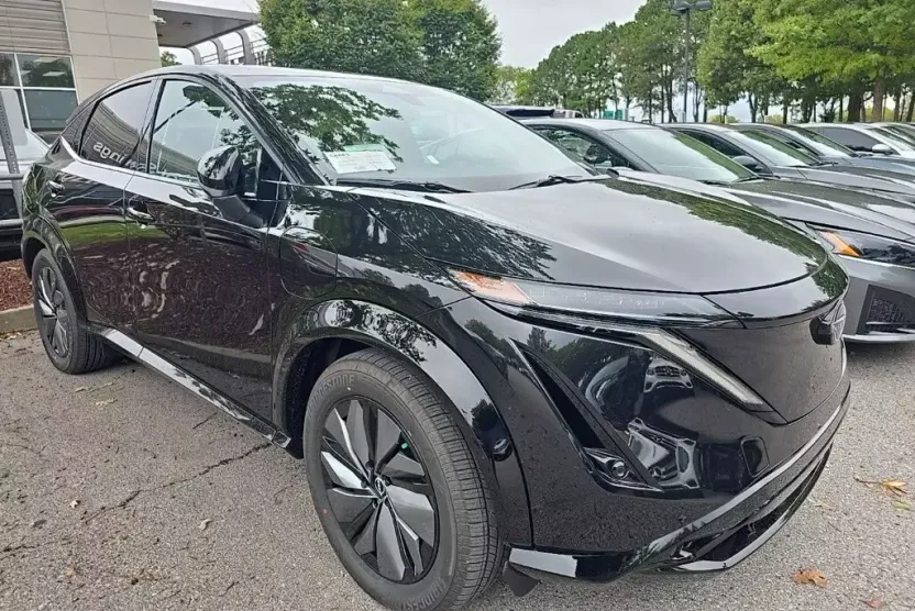 2025 Nissan ARIYA Engage photo 1