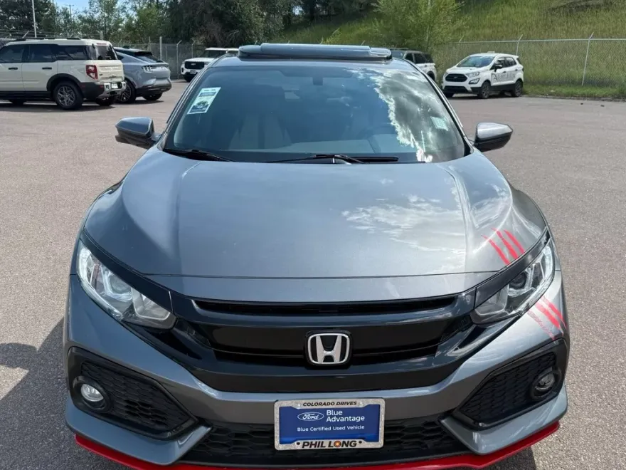 2018 Honda Civic EX-L Hatchback photo 1