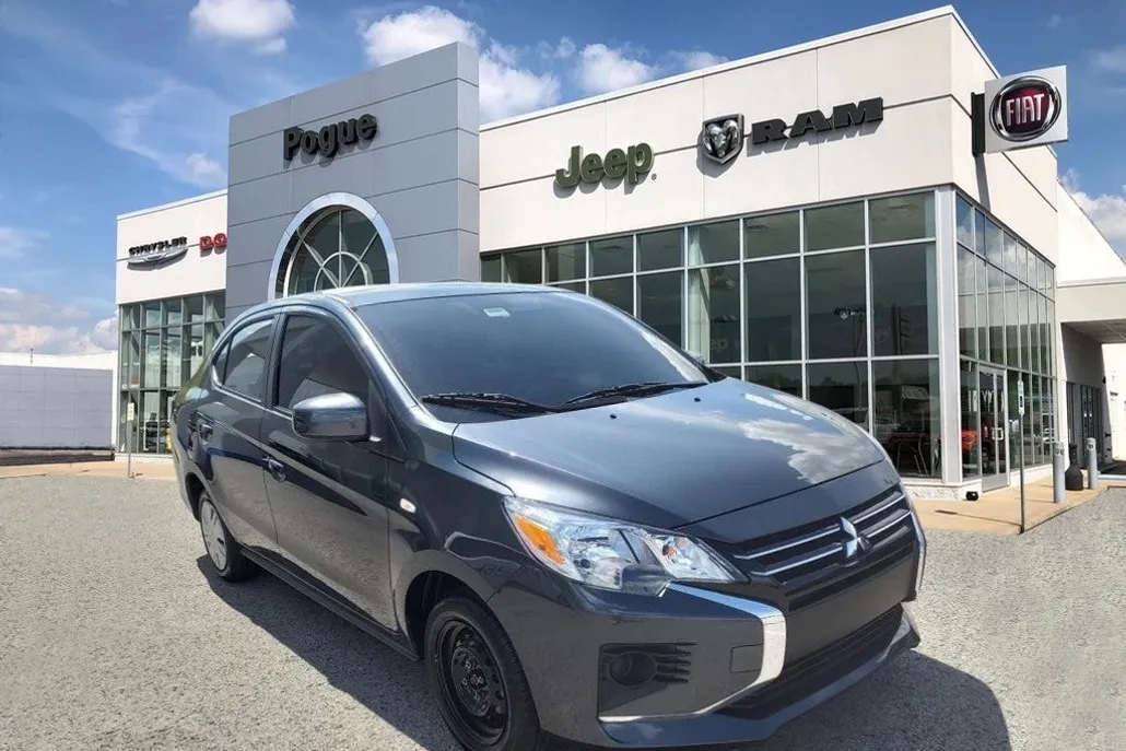 2024 Mitsubishi Mirage G4 LE photo 1