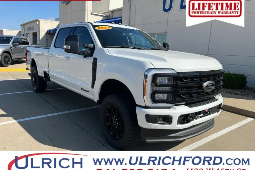 2023 Ford F-350 Lariat photo 1