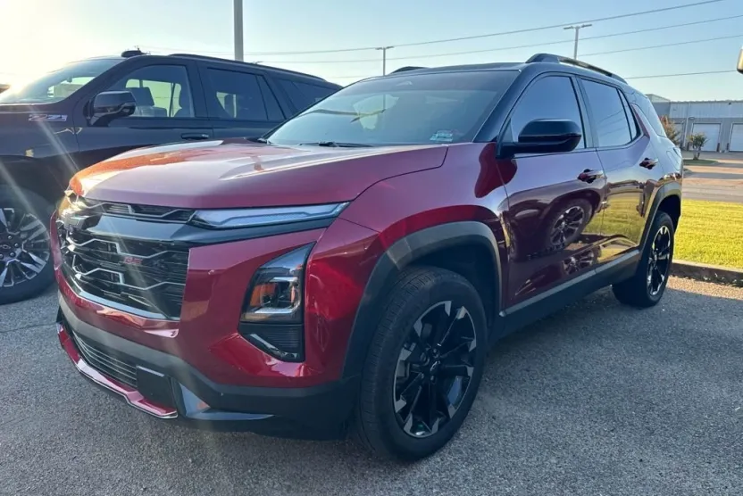 2025 Chevrolet Equinox RS photo 1
