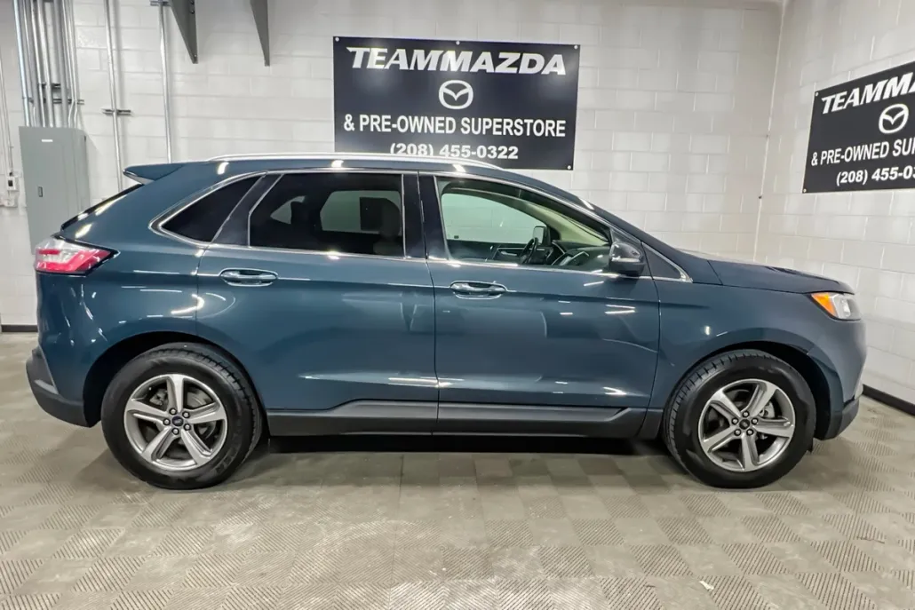 2019 Ford Edge SEL photo 1